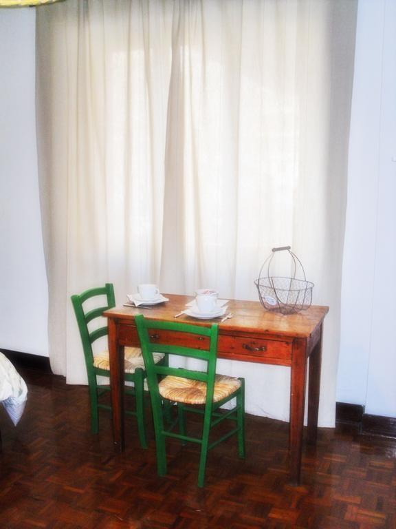 Out Of Time Bed and Breakfast Roma Habitación foto